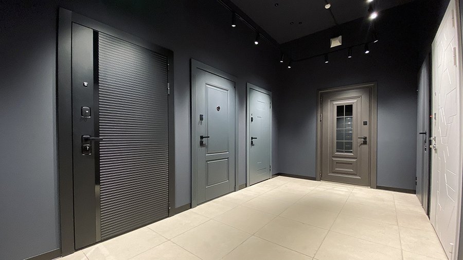 Открытие зала входных дверей