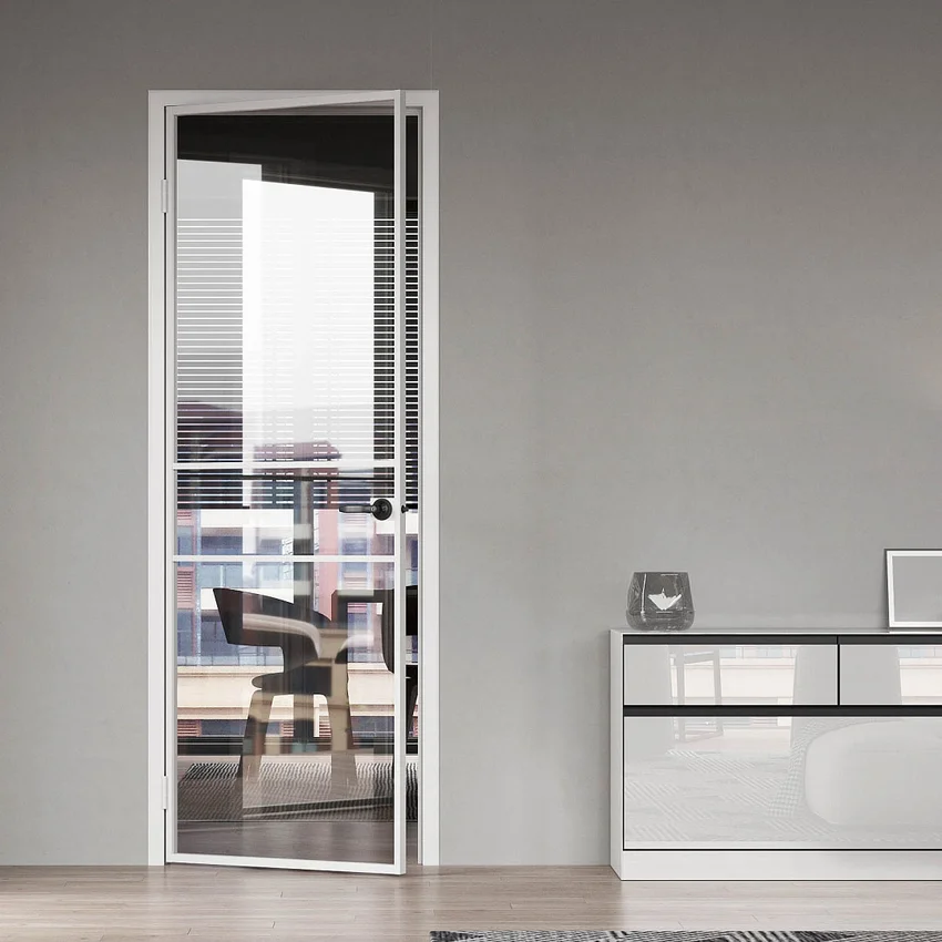 Межкомнатная алюминиевая дверь Loft 5 стекло прозрачное бесцветное