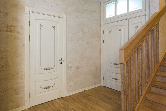 Дверь массив дуба Алина Роза белёный дуб глухая