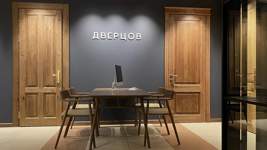 Новое пространство зал дверей из массива дуба и ольхи открыт в салоне ДВЕРЦОВ на Варшавском шоссе!