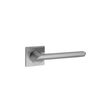 Дверная ручка Punto на розетке 213 хром матовый