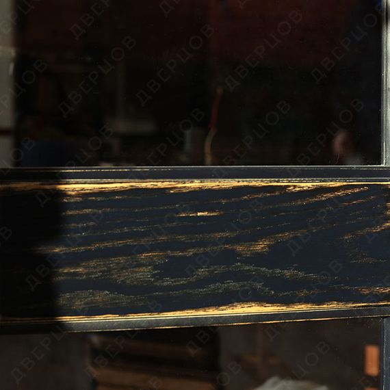 Межкомнатная дверь массив дуба Лофт Торджано остеклённая