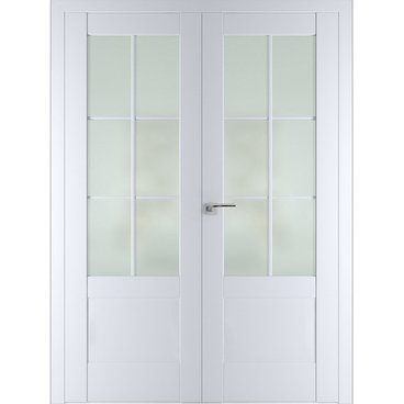 Двустворчатая распашная дверь Кобальт 21 магнолия остеклённая