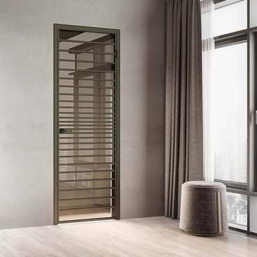 Межкомнатная алюминиевая дверь Loft 10 стекло прозрачное бронзовое