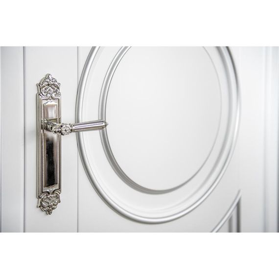 Межкомнатная дверь массив бука Лацио Амбиенте белая эмаль патина серебро глухая