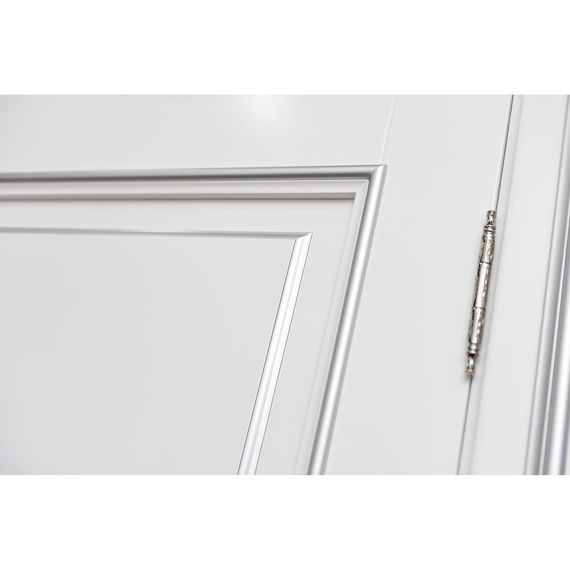 Межкомнатная дверь массив бука Лацио Амбиенте белая эмаль патина серебро глухая