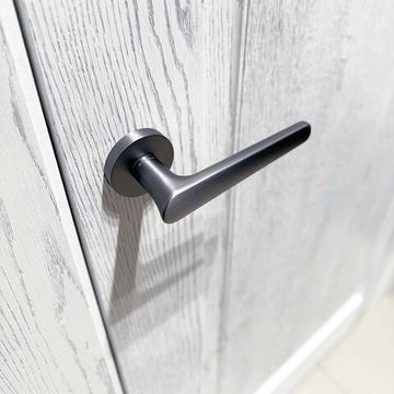 Дверная ручка с антибактериальным покрытием Escudo платиново-серая