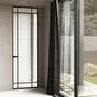 Межкомнатная алюминиевая дверь в скрытом коробе Loft 21 стекло прозрачное бесцветное