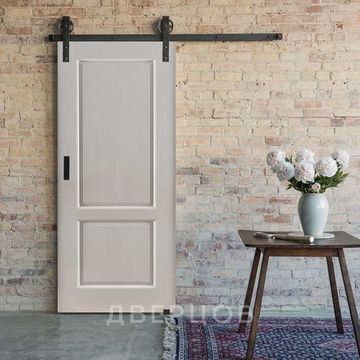 Межкомнатная амбарная раздвижная дверь Лофт массив дуба ОКА Селена эмаль слоновая кость