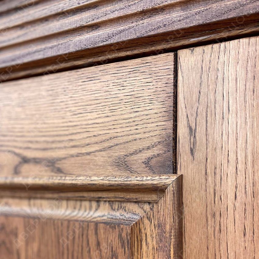 Межкомнатная дверь массив дуба без сучка с багетом Болонья глухая дуб коньяк