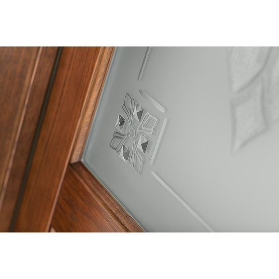 Межкомнатная дверь массив дуба Флоренция Декор табачный остеклённая