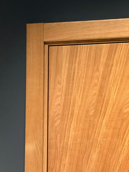 Межкомнатная дверь шпон Гладкая лучи дуб натуральный глухая