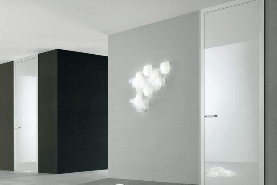 Уход за глянцевыми дверями