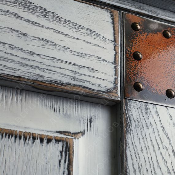 Межкомнатная дверь массив дуба Лофт Дом