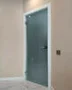 Фото стеклянной двери АКМА Лайт стекло бесцветное матовое в телескопическую коробку и наличники после нашего монтажа