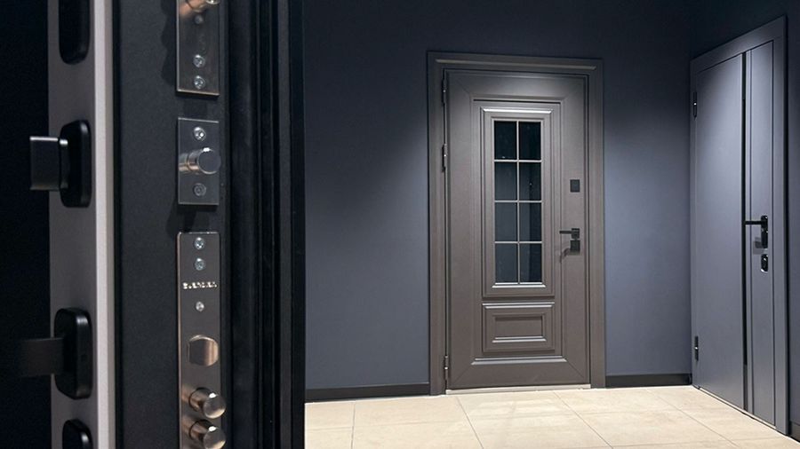 Теплопотери через двери — как выбрать тёплую дверь и устранить сквозняки