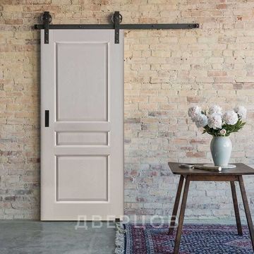 Межкомнатная амбарная раздвижная дверь Лофт массив дуба ОКА Виктория эмаль слоновая кость