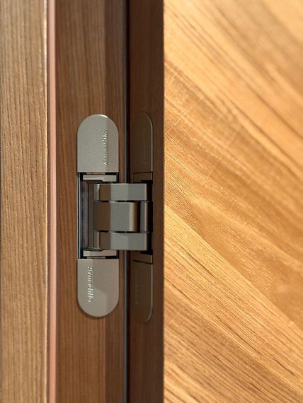 Межкомнатная дверь шпон Гладкая лучи дуб натуральный глухая