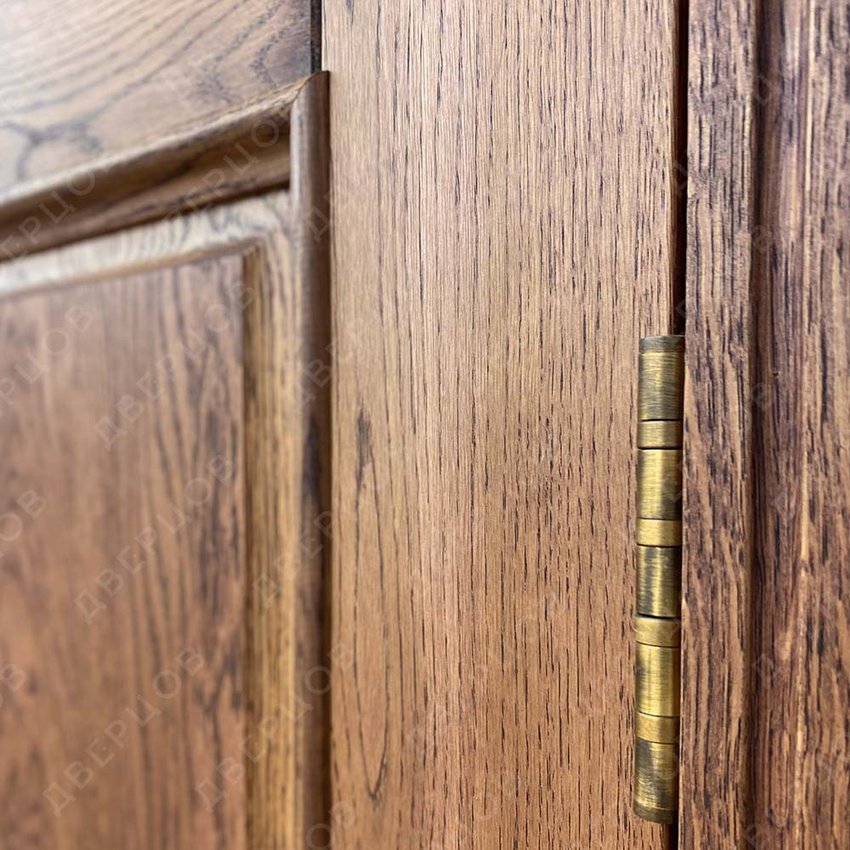 Межкомнатная дверь массив дуба без сучка с багетом Болонья глухая дуб коньяк